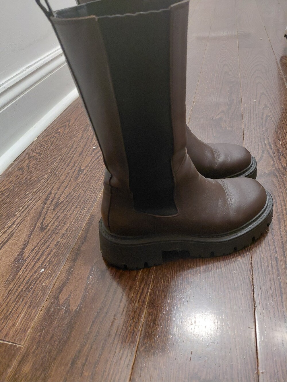 Women's Brown Chelsea Ankle Boot  36 European! 5.5 Or 6 American